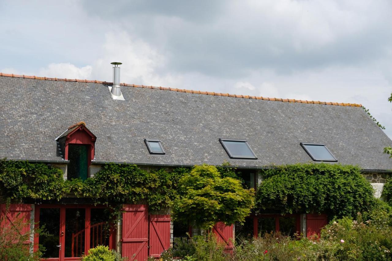 La Maison Jaune A La Janaie Parigne Ngoại thất bức ảnh