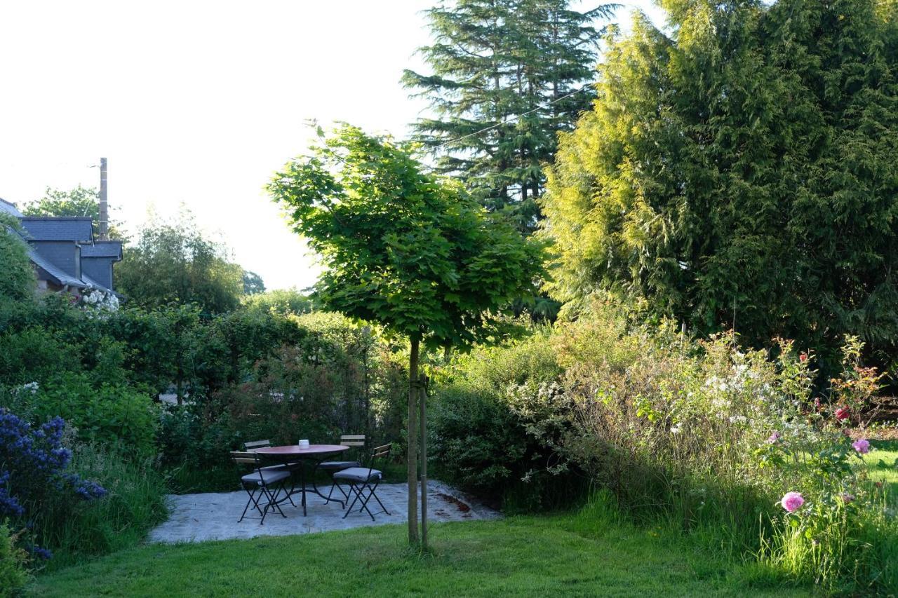 La Maison Jaune A La Janaie Parigne Ngoại thất bức ảnh