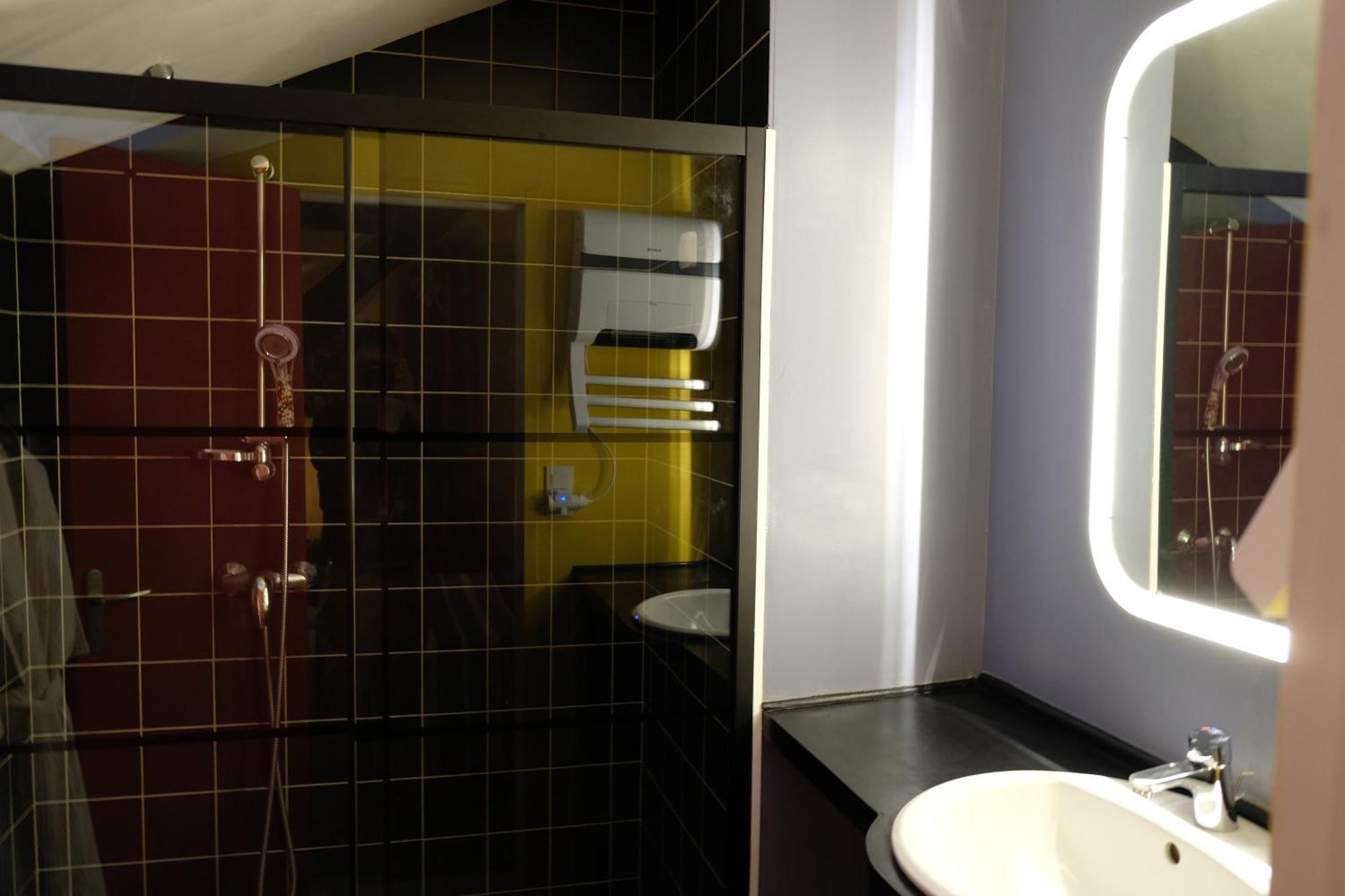 La Maison Jaune A La Janaie Parigne Ngoại thất bức ảnh